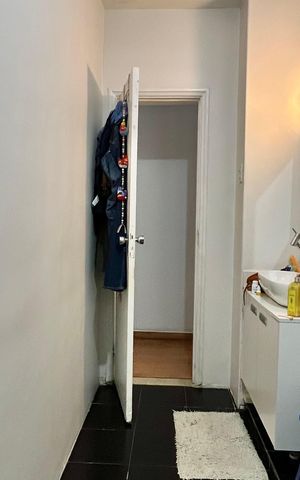 Apartamento à venda com 69m², 2 quartos e sem vagaBanheiro 