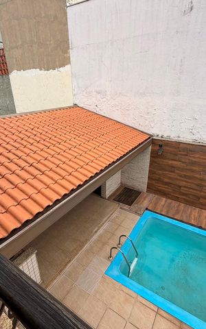 Casa à venda com 233m², 3 quartos e 6 vagas