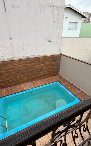 Casa à venda com 233m², 3 quartos e 6 vagas