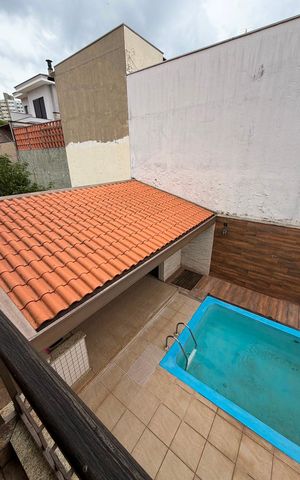 Casa à venda com 233m², 3 quartos e 6 vagas