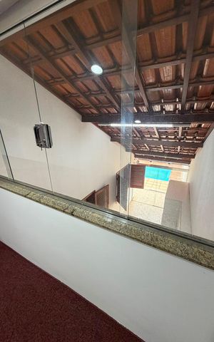 Casa à venda com 233m², 3 quartos e 6 vagas