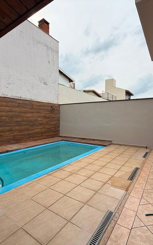 Casa à venda com 233m², 3 quartos e 6 vagas