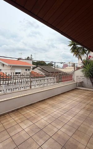 Casa à venda com 233m², 3 quartos e 6 vagas