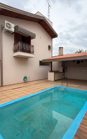 Casa à venda com 233m², 3 quartos e 6 vagas