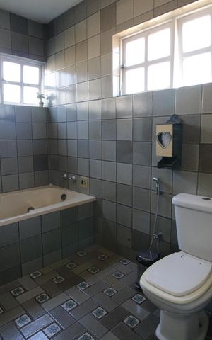 Casa de condomínio à venda com 675m², 6 quartos e 4 vagasBanheiro da Suíte 2