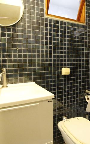 Casa de condomínio à venda com 675m², 6 quartos e 4 vagasBanheiro da Suíte 6 casa 2