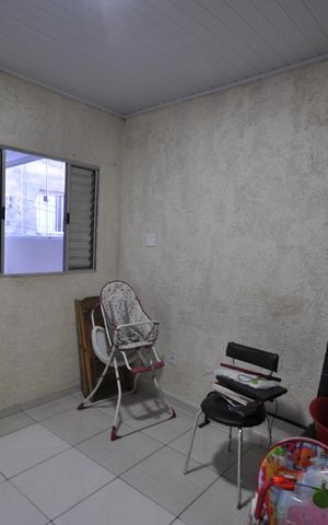 Casa para alugar com 100m², 2 quartos e sem vagaQuarto de serviço