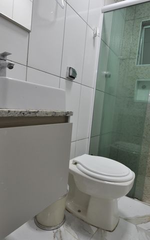 Casa para alugar com 100m², 2 quartos e sem vagaBanheiro do Quarto Suíte