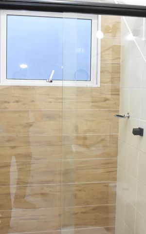 Casa à venda com 133m², 3 quartos e 2 vagas Casa à venda com 133m², 3 quartos e 2 vagasBanheiro da Suíte