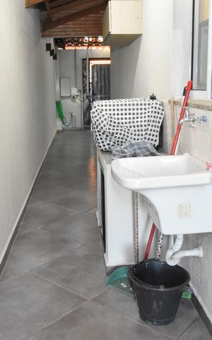 Casa à venda com 133m², 3 quartos e 2 vagas Casa à venda com 133m², 3 quartos e 2 vagasÁrea de Serviço