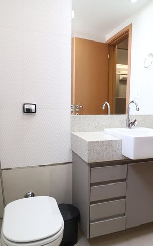 Apartamento para alugar com 73m², 2 quartos e 2 vagasBanheiro do Quarto 1