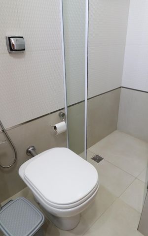 Apartamento para alugar com 73m², 2 quartos e 2 vagasBanheiro do Quarto 2