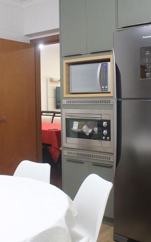 Apartamento à venda com 130m², 3 quartos e 2 vagasCozinha