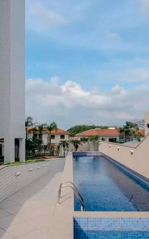 Apartamento à venda com 130m², 3 quartos e 2 vagas Apartamento à venda com 130m², 3 quartos e 2 vagasÁrea comum - Piscina