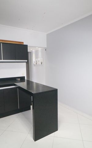 Apartamento à venda com 98m², 3 quartos e 2 vagas Apartamento à venda com 98m², 3 quartos e 2 vagasCozinha