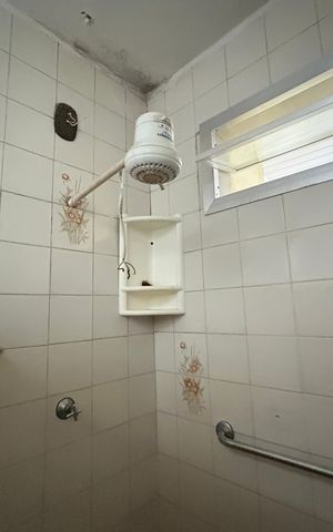 Apartamento para alugar com 60m², 2 quartos e sem vagaBanheiro da Suíte