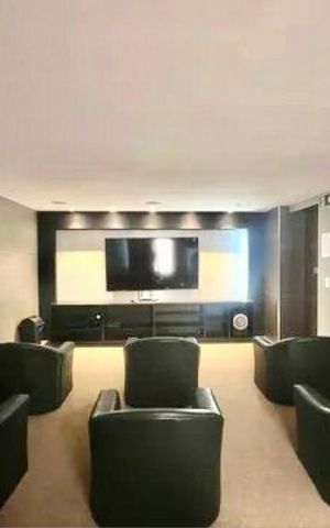 Apartamento para alugar com 82m², 3 quartos e 2 vagas Apartamento para alugar com 82m², 3 quartos e 2 vagasSala de cinema