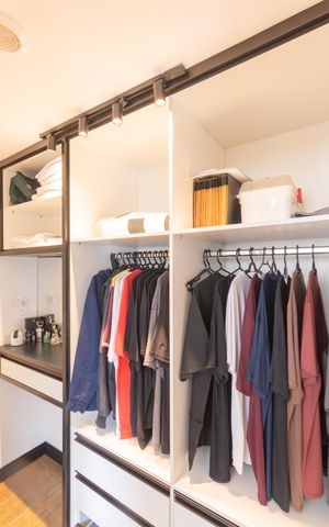 Apartamento à venda com 46m², 1 quarto e 1 vaga Apartamento à venda com 46m², 1 quarto e 1 vagaCloset da suíte