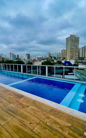 Studio para alugar com 30m², 1 quarto e 1 vaga Studio para alugar com 30m², 1 quarto e 1 vagaPiscina
