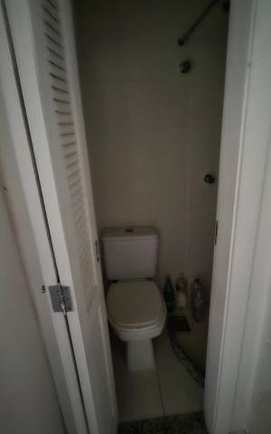 Apartamento à venda com 96m², 3 quartos e 2 vagas Apartamento à venda com 96m², 3 quartos e 2 vagasBanheiro
