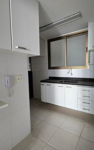 Apartamento à venda com 96m², 3 quartos e 2 vagas Apartamento à venda com 96m², 3 quartos e 2 vagasCozinha