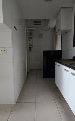 Apartamento à venda com 96m², 3 quartos e 2 vagas Apartamento à venda com 96m², 3 quartos e 2 vagasCozinha