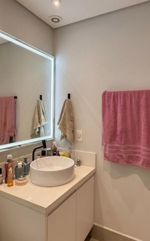 Apartamento à venda com 47m², 1 quarto e 1 vaga Apartamento à venda com 47m², 1 quarto e 1 vagaBanheiro