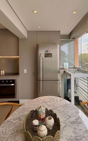 Apartamento à venda com 47m², 1 quarto e 1 vaga Apartamento à venda com 47m², 1 quarto e 1 vagaVaranda