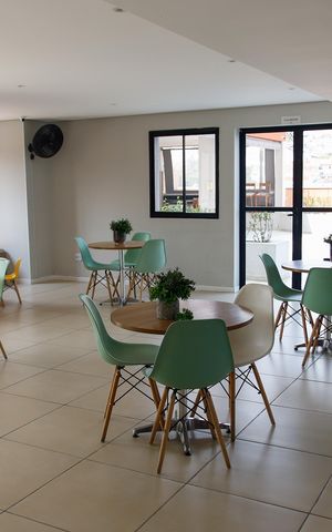 Apartamento à venda com 47m², 2 quartos e 2 vagas Apartamento à venda com 47m², 2 quartos e 2 vagasÁrea comum - Salão de festas
