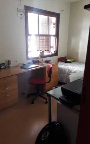 Casa à venda com 170m², 4 quartos e 3 vagas Casa à venda com 170m², 4 quartos e 3 vagasQuarto 2