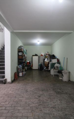 Casa à venda com 170m², 4 quartos e 3 vagasGaragem