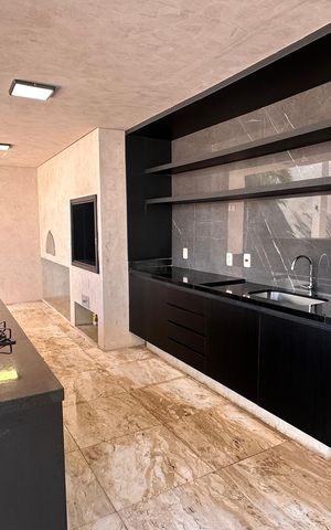 Casa para alugar com 250m², 3 quartos e 2 vagas