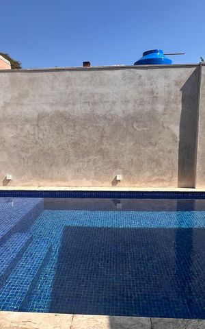 Casa para alugar com 250m², 3 quartos e 2 vagas