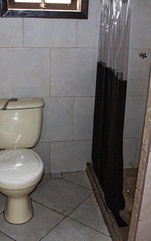 Casa de condomínio para alugar com 950m², 2 quartos e 3 vagas