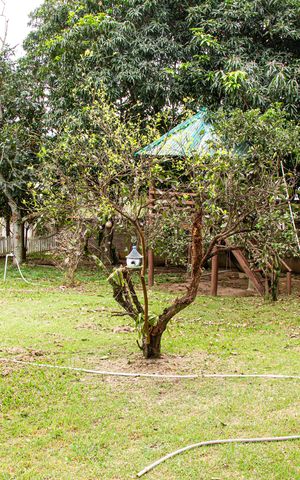 Casa de condomínio para alugar com 950m², 2 quartos e 3 vagas