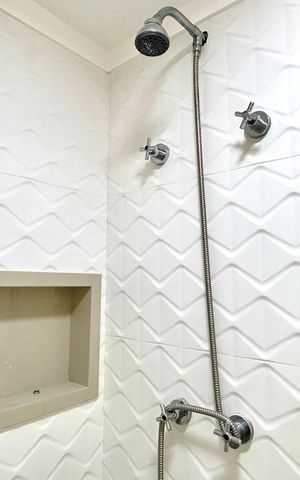 Apartamento à venda com 68m², 2 quartos e 1 vaga Apartamento à venda com 68m², 2 quartos e 1 vagaBanheiro 1