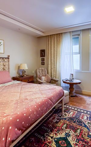 Apartamento à venda com 261m², 3 quartos e 2 vagas