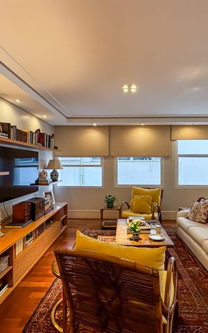 Apartamento à venda com 261m², 3 quartos e 2 vagas