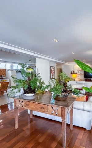 Apartamento à venda com 261m², 3 quartos e 2 vagas