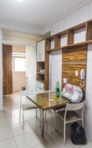 Apartamento para alugar com 113m², 2 quartos e 2 vagas Apartamento para alugar com 113m², 2 quartos e 2 vagasCozinha