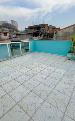 Casa para alugar com 125m², 2 quartos e 2 vagas Casa para alugar com 125m², 2 quartos e 2 vagasSacada