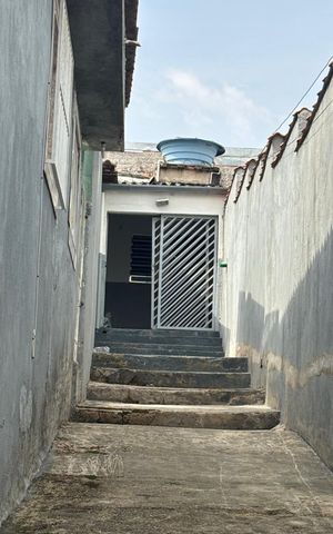 Casa para alugar com 55m², 1 quarto e sem vagaPortão/acesso 