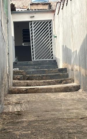 Casa para alugar com 55m², 1 quarto e sem vagaPortão/acesso 