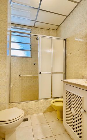 Apartamento à venda com 180m², 4 quartos e sem vaga