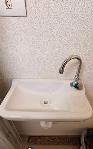 Apartamento à venda com 74m², 2 quartos e 1 vaga Apartamento à venda com 74m², 2 quartos e 1 vagaLavabo
