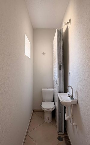 Apartamento à venda com 74m², 2 quartos e 1 vaga Apartamento à venda com 74m², 2 quartos e 1 vagaLavabo