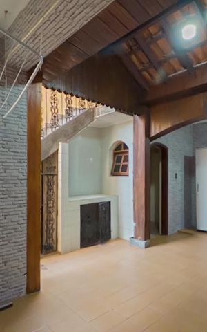 Casa à venda com 141m², 3 quartos e 2 vagas Casa à venda com 141m², 3 quartos e 2 vagasÁrea de Serviço