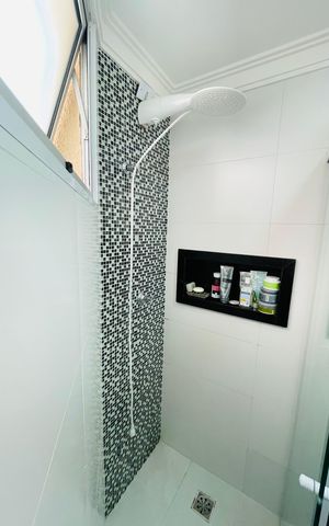 Apartamento para alugar com 55m², 2 quartos e 1 vaga Apartamento para alugar com 55m², 2 quartos e 1 vagaBanheiro social