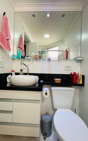 Apartamento para alugar com 55m², 2 quartos e 1 vaga Apartamento para alugar com 55m², 2 quartos e 1 vagaBanheiro social