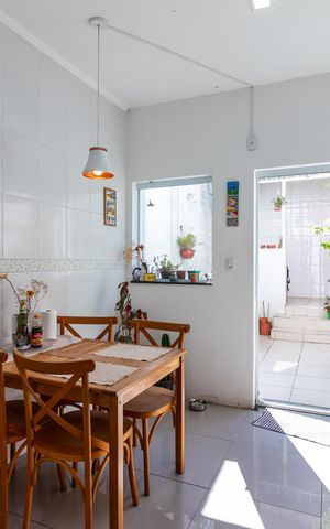 Casa à venda com 102m², 2 quartos e 1 vaga Casa à venda com 102m², 2 quartos e 1 vagaCozinha